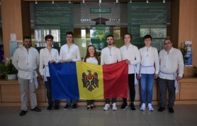 FOTO // Mândria țării! Elevii moldoveni au obținut o medalie de argint și două de bronz la Olimpiada Internațională de Fizică 2022